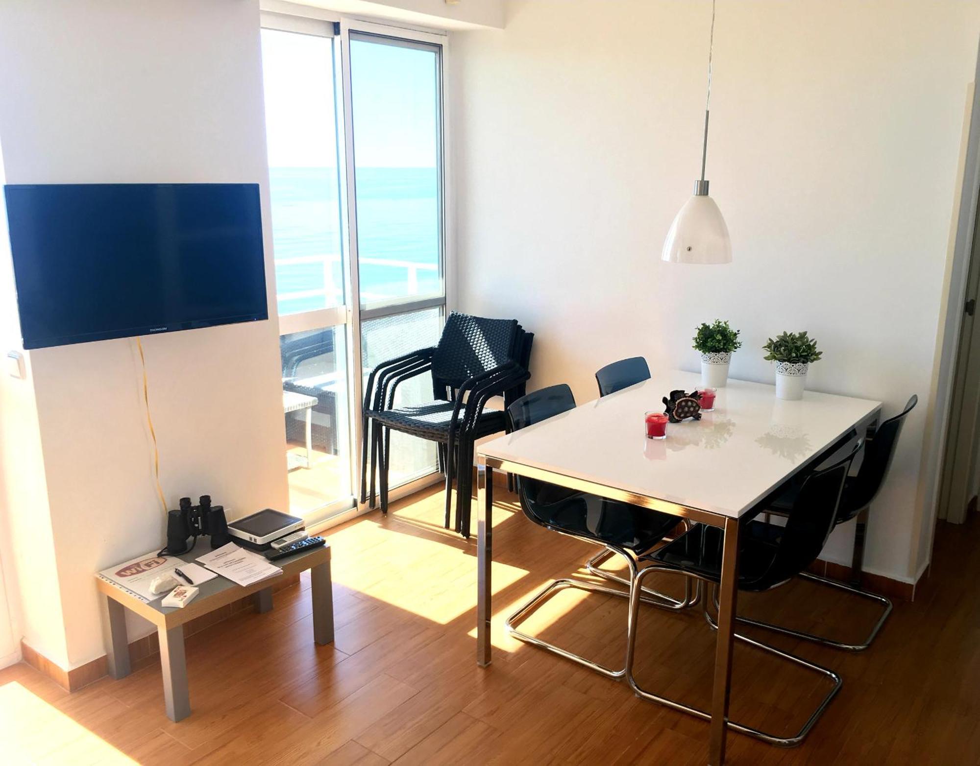 Deluxe Penthouse With Sea Views Near Puerto Marina Appartement