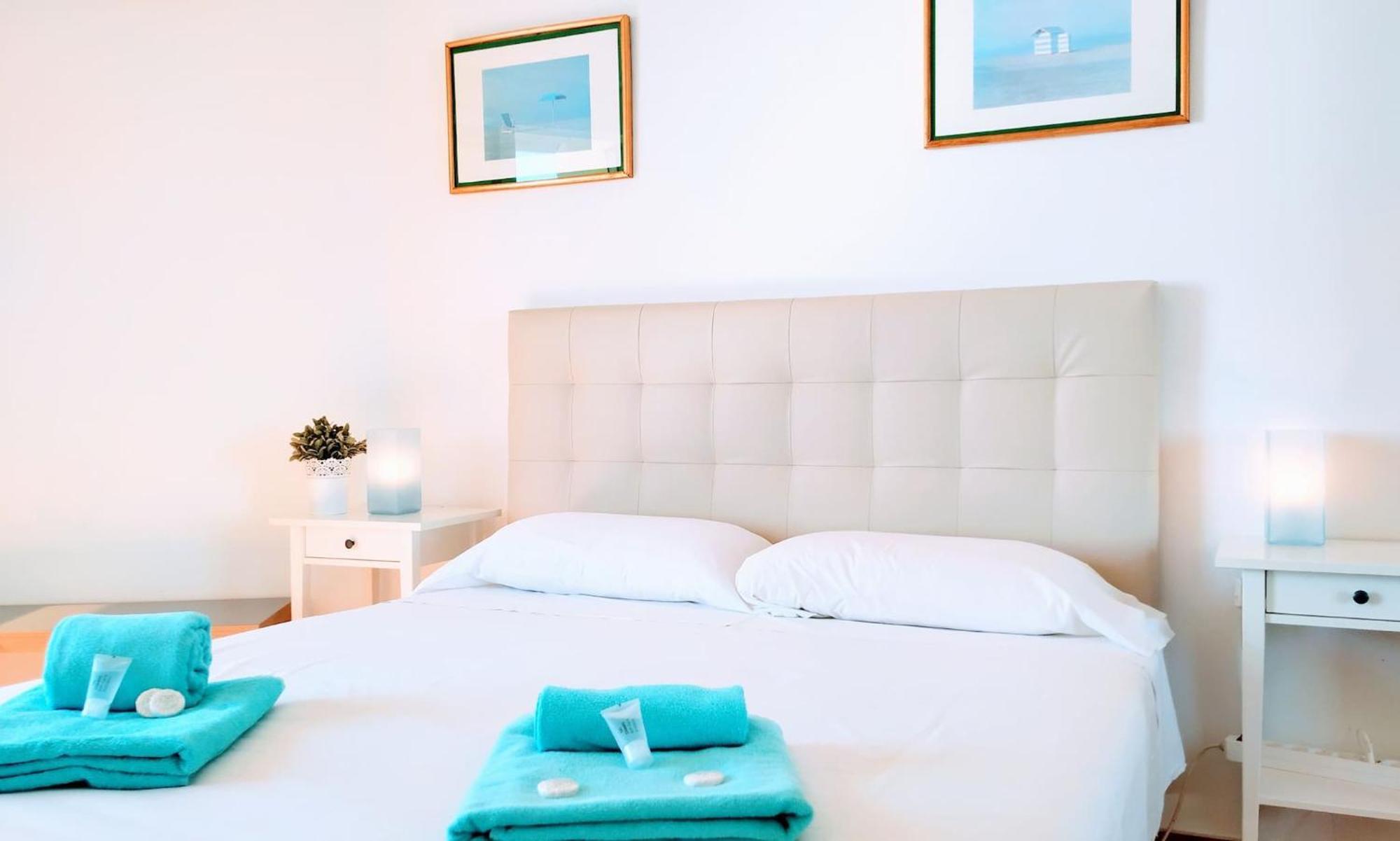 Deluxe Penthouse With Sea Views Near Puerto Marina Lejlighed *