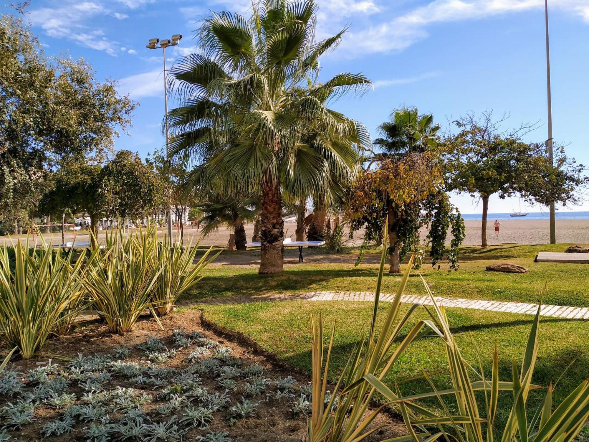 Lejlighed Deluxe Penthouse With Sea Views Near Puerto Marina *